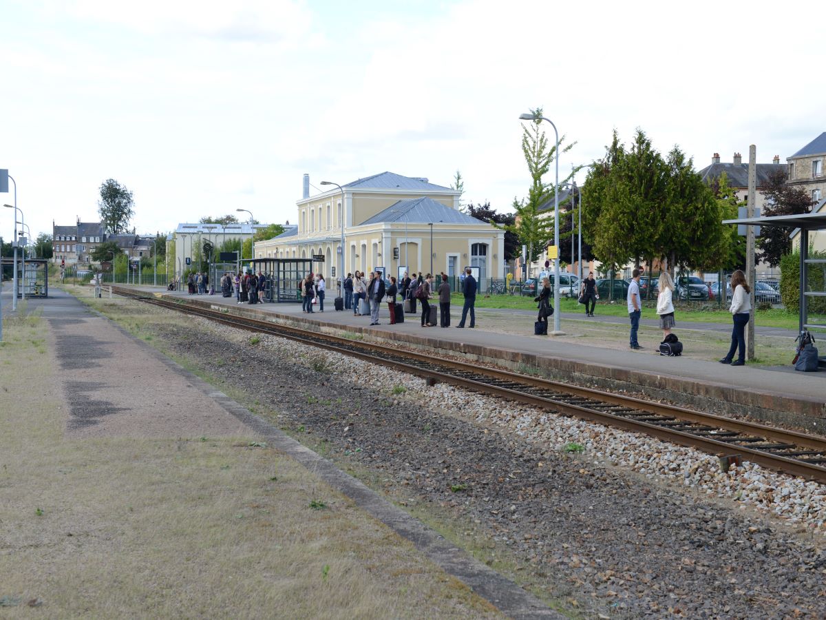 Nos samedis histoire La gare de Flers et son quartier Montagnes de