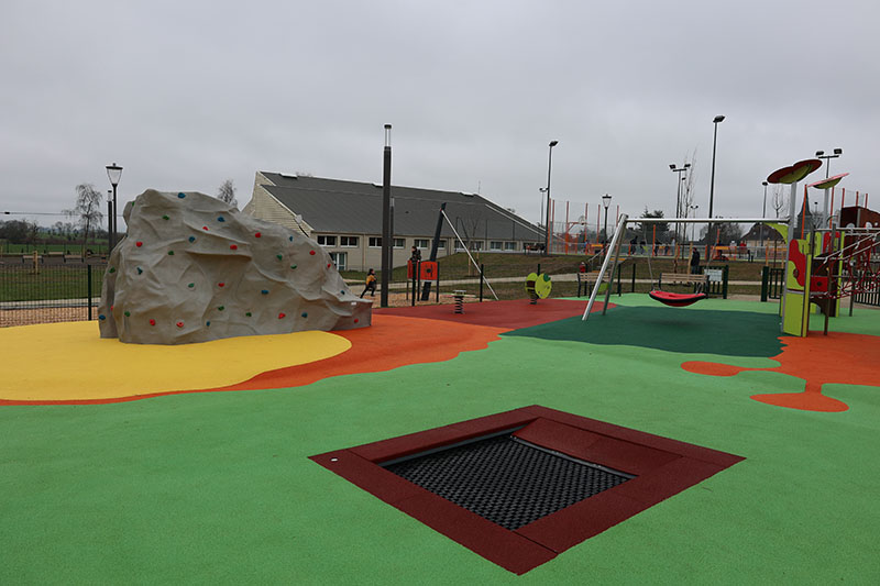 Aire de jeux pour enfants (1)