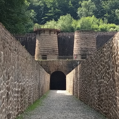 Visite guidée des fours de calcination à Dompierre