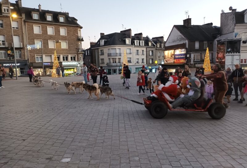 Arrivée du Père Noël sur son traineau