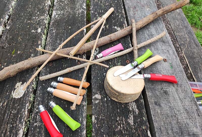 COUTEAUX-ET-BOUTS-DE-BOIS-MJ–8-