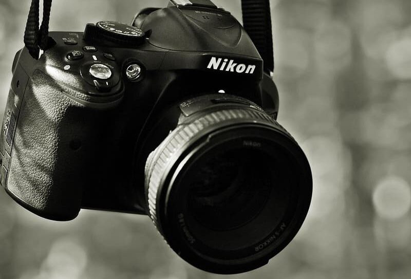 noname_13-slr-camera-3752509_1280