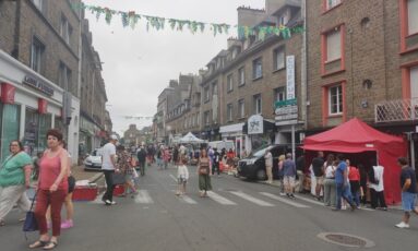 Braderie des commerçants, vide-grenier et espace créateurs