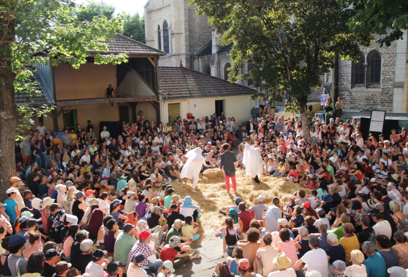 Le Mariage Forcé – 800 LITRES DE PAILLE – Copyright Cédric Brachet